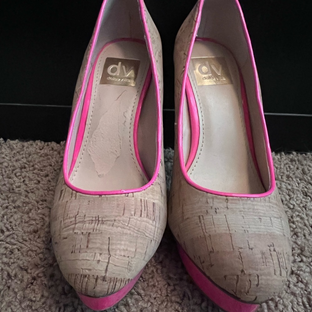 Heels - Picture 2 of 5